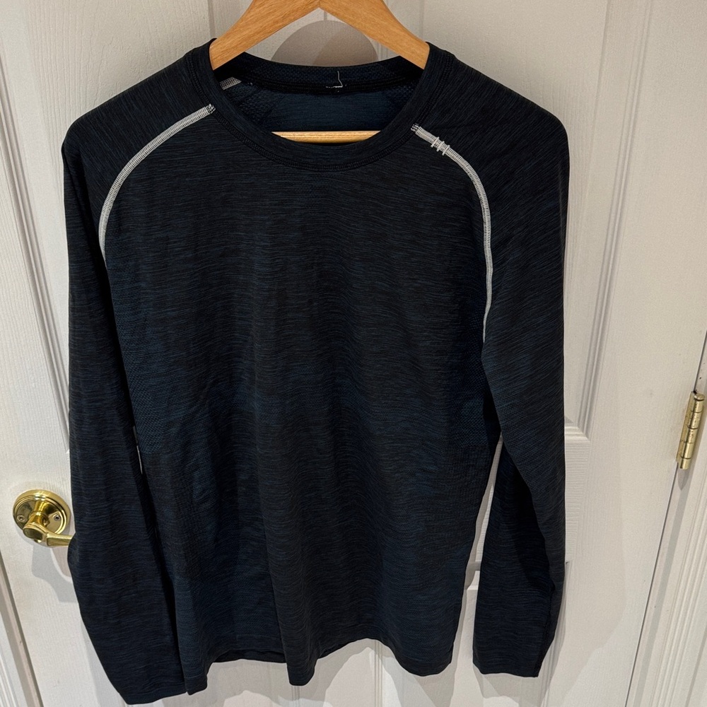 Lululemon Men's Blueish Metal Tech Vent Long Sleeve Shirt - Size L